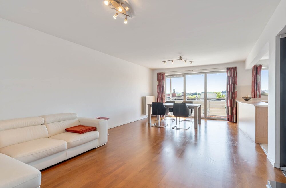 ruim-lichtrijk-en-energiezuinig-a-label-appartement-met-2-slaapkamers-een-terras-en-de-mogelijkheid-tot-aankoop-van-een-autostaanplaats-te-centrum-leuven-001.jpg
