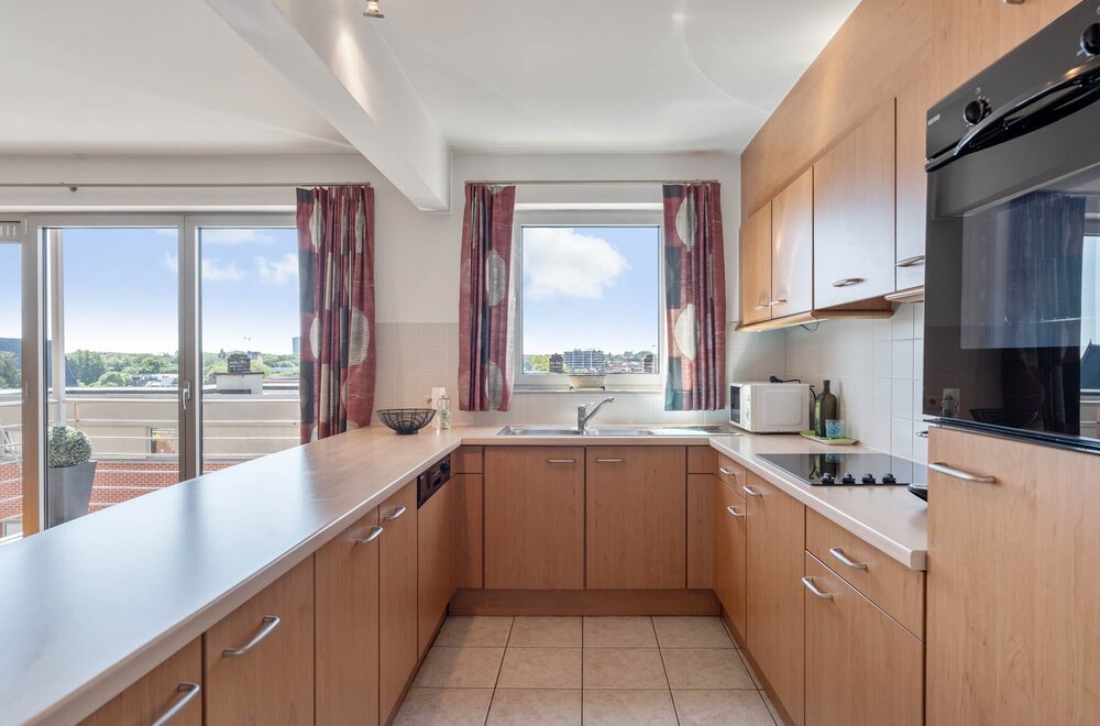 ruim-lichtrijk-en-energiezuinig-a-label-appartement-met-2-slaapkamers-een-terras-en-de-mogelijkheid-tot-aankoop-van-een-autostaanplaats-te-centrum-leuven-004.jpg