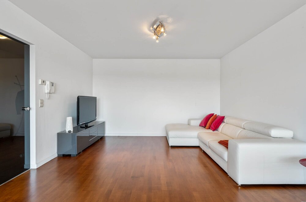 ruim-lichtrijk-en-energiezuinig-a-label-appartement-met-2-slaapkamers-een-terras-en-de-mogelijkheid-tot-aankoop-van-een-autostaanplaats-te-centrum-leuven-009.jpg