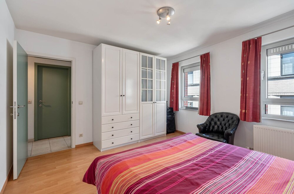 ruim-lichtrijk-en-energiezuinig-a-label-appartement-met-2-slaapkamers-een-terras-en-de-mogelijkheid-tot-aankoop-van-een-autostaanplaats-te-centrum-leuven-012.jpg