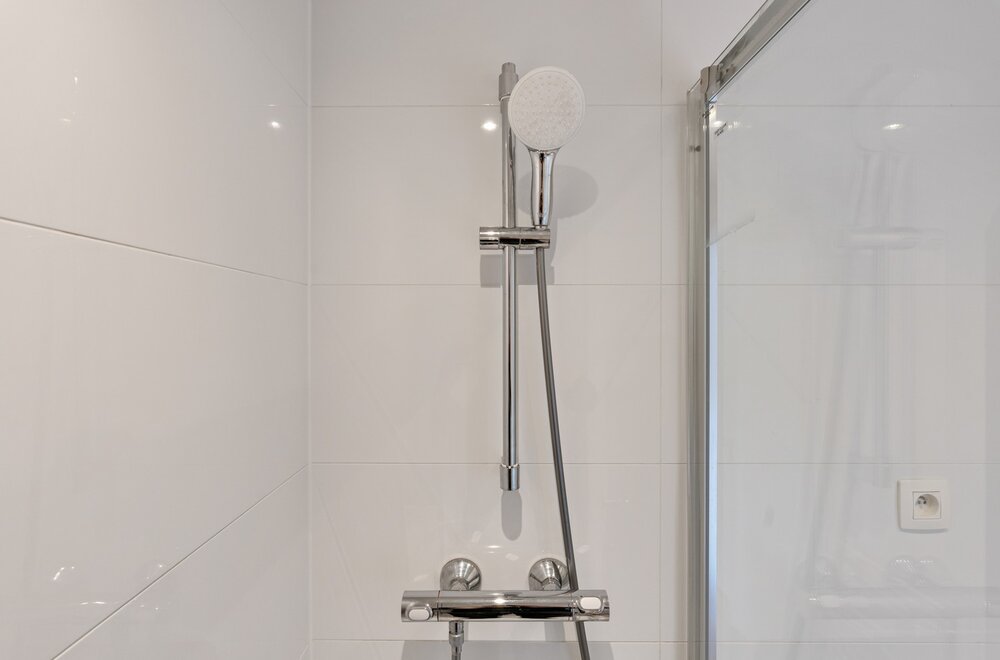 gerenoveerde-gemeubelde-en-energiezuinige-b-label-studio-met-een-balkon-te-centrum-leuven-onmiddellijk-beschikbaar-008.jpg