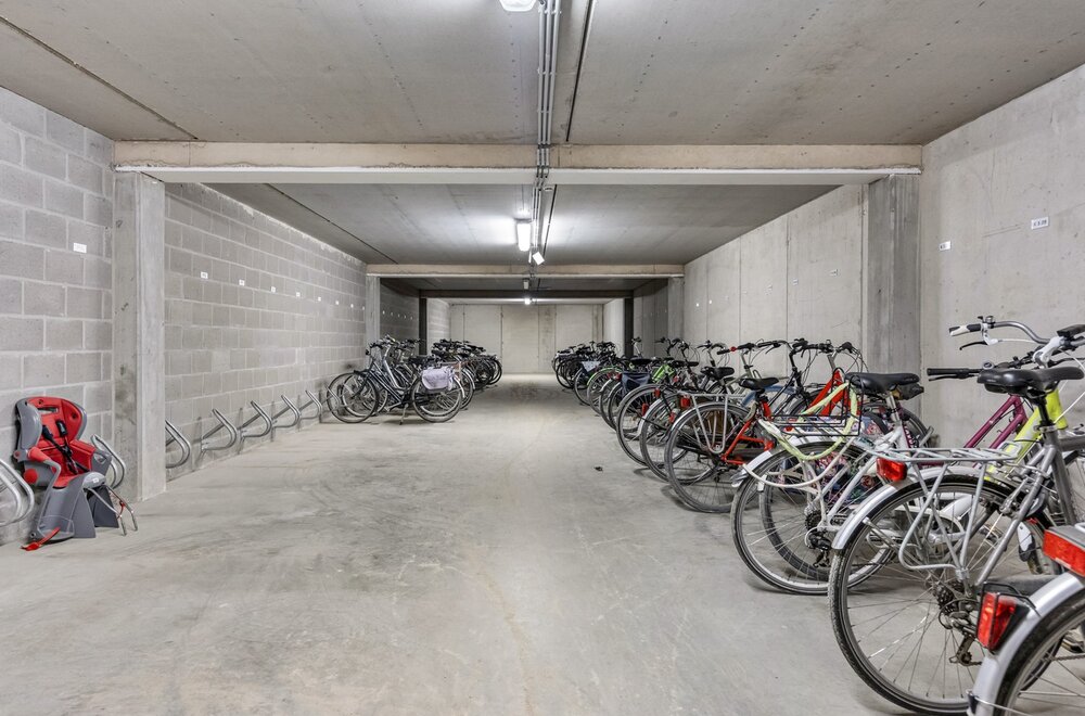moderne-en-lichtrijke-studentenkamer-met-eigen-sanitair-nabij-het-station-te-leuven-016.jpg