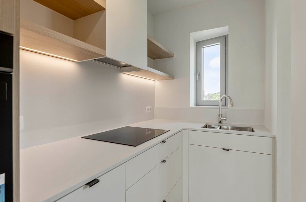 totaalrenovatie-centraal-gelegen-en-hoogwaardig-afgewerkt-appartement-met-1-slaapkamer-en-een-terras-te-leuven-020.jpg