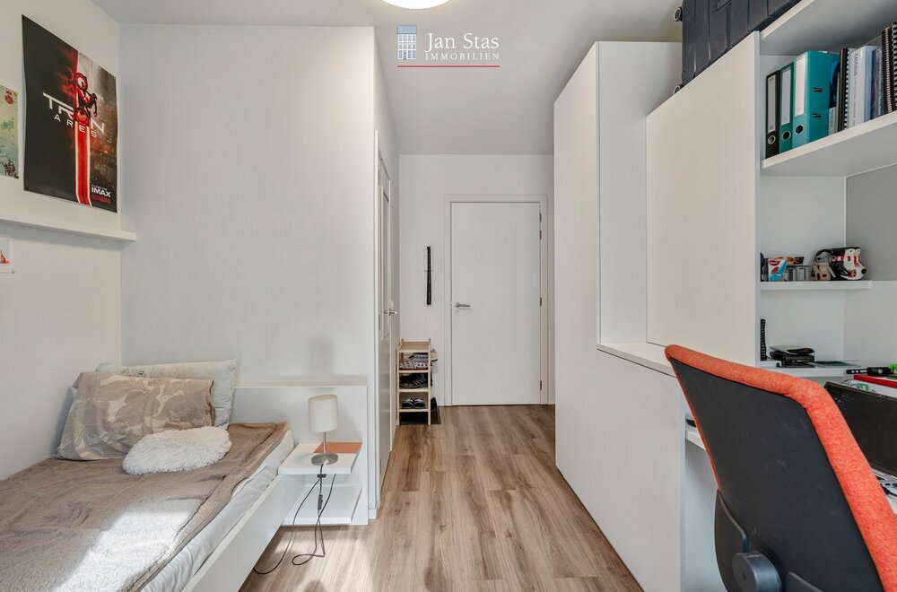 gemeubelde-studentenkamer-met-eigen-sanitair-in-de-recente-en-luxueuze-residentie-de-flint-te-centrum-leuven-007.jpg