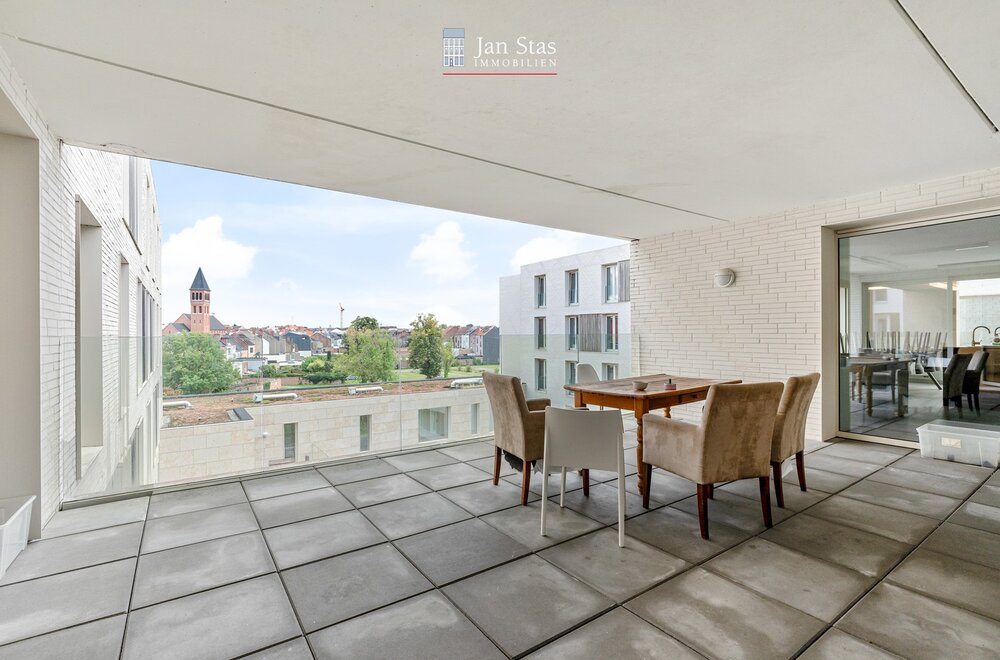 gemeubelde-studentenkamer-met-eigen-sanitair-in-de-recente-en-luxueuze-residentie-de-flint-te-centrum-leuven-007.jpg