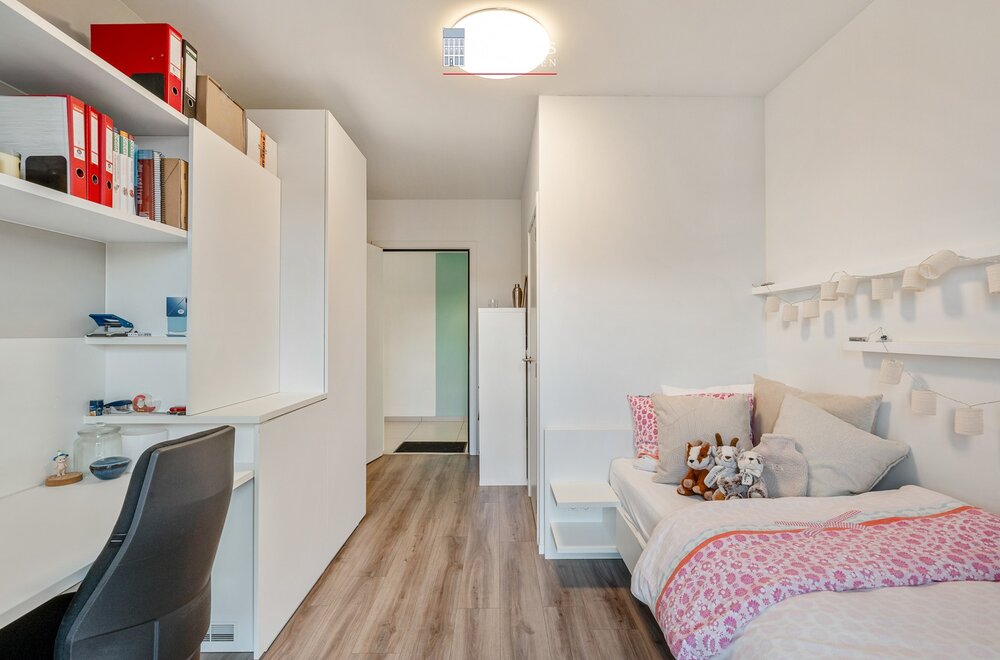 gemeubelde-studentenkamer-met-eigen-sanitair-in-de-recente-en-luxueuze-residentie-de-flint-te-centrum-leuven-010.jpg