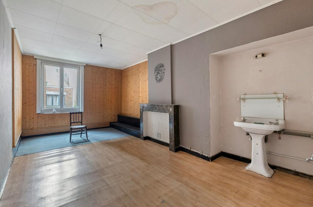 opbrengsteigendom-met-renovatiepotentieel-op-toplocatie-in-kortrijk014.jpg