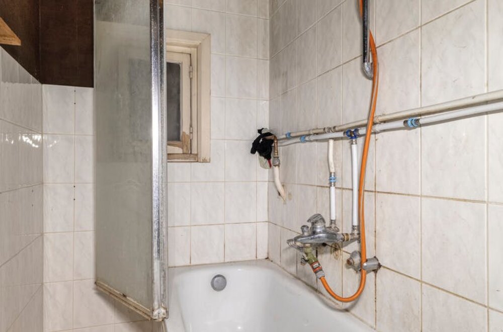 opbrengsteigendom-met-renovatiepotentieel-op-toplocatie-in-kortrijk015.jpg