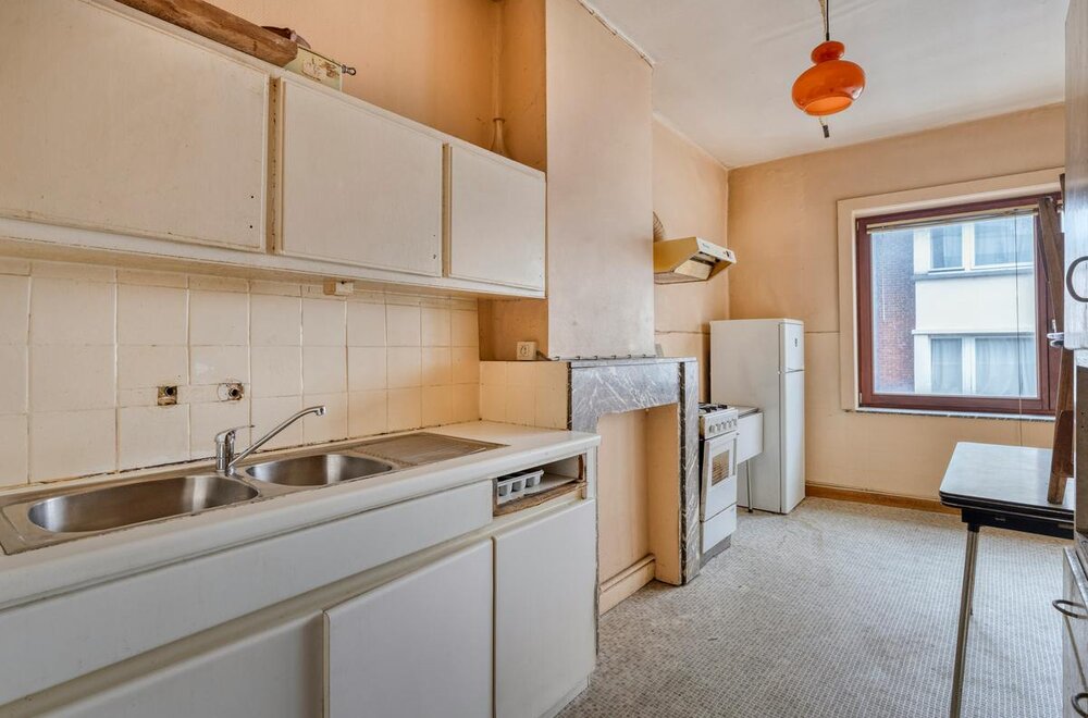 opbrengsteigendom-met-renovatiepotentieel-op-toplocatie-in-kortrijk019.jpg