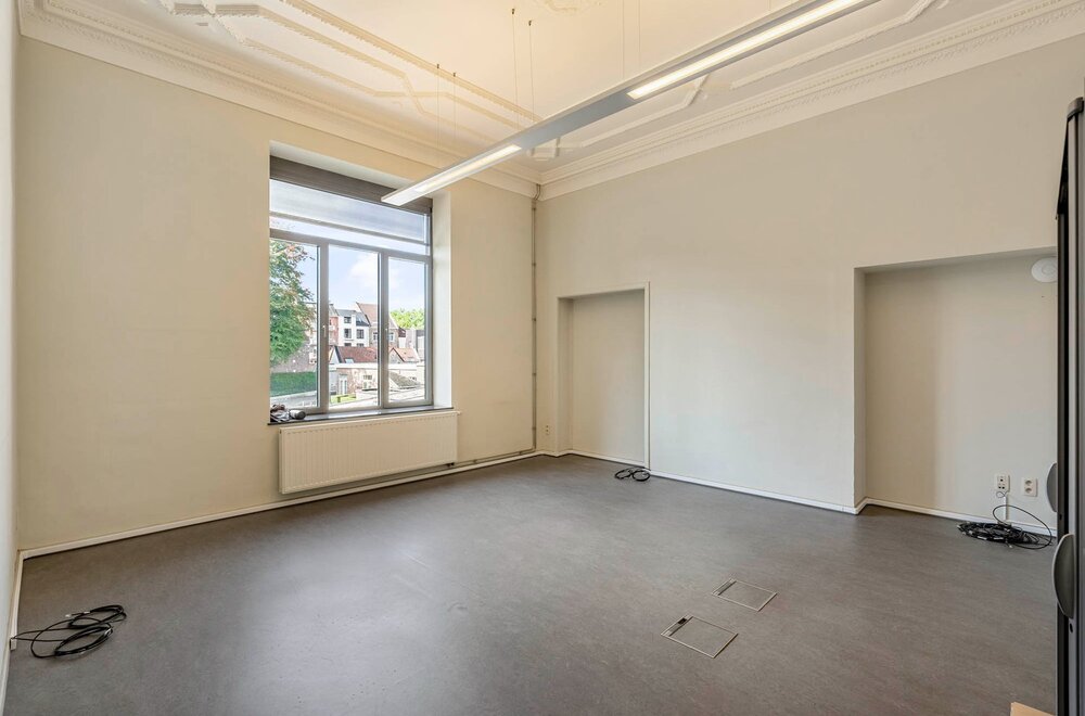 karaktervol-investeringspand-met-ca-1-190-m-kantoorruimtes-gelegen-in-hartje-leuven-nabij-het-treinstation-en-verschillende-campussen-021.jpg
