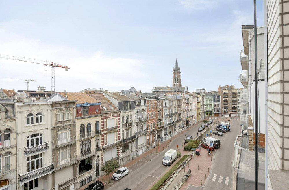 appartement-te-koop-met-twee-slaapkamers-in-blankenberge012.jpg