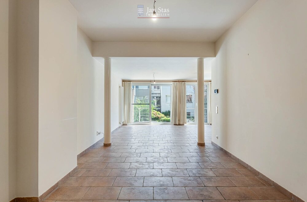 rustig-en-centraal-gelegen-woning-met-4-slaapkamers-terras-en-tuintje-in-leuven-008.jpg