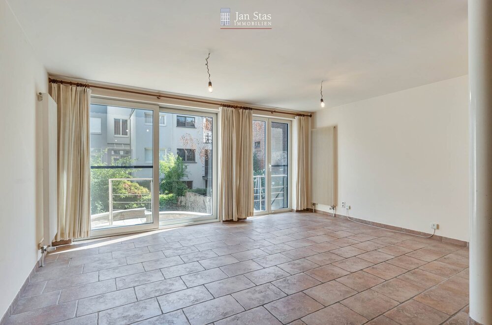 rustig-en-centraal-gelegen-woning-met-4-slaapkamers-terras-en-tuintje-in-leuven-009.jpg