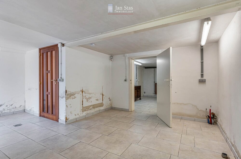 rustig-en-centraal-gelegen-woning-met-4-slaapkamers-terras-en-tuintje-in-leuven-025.jpg