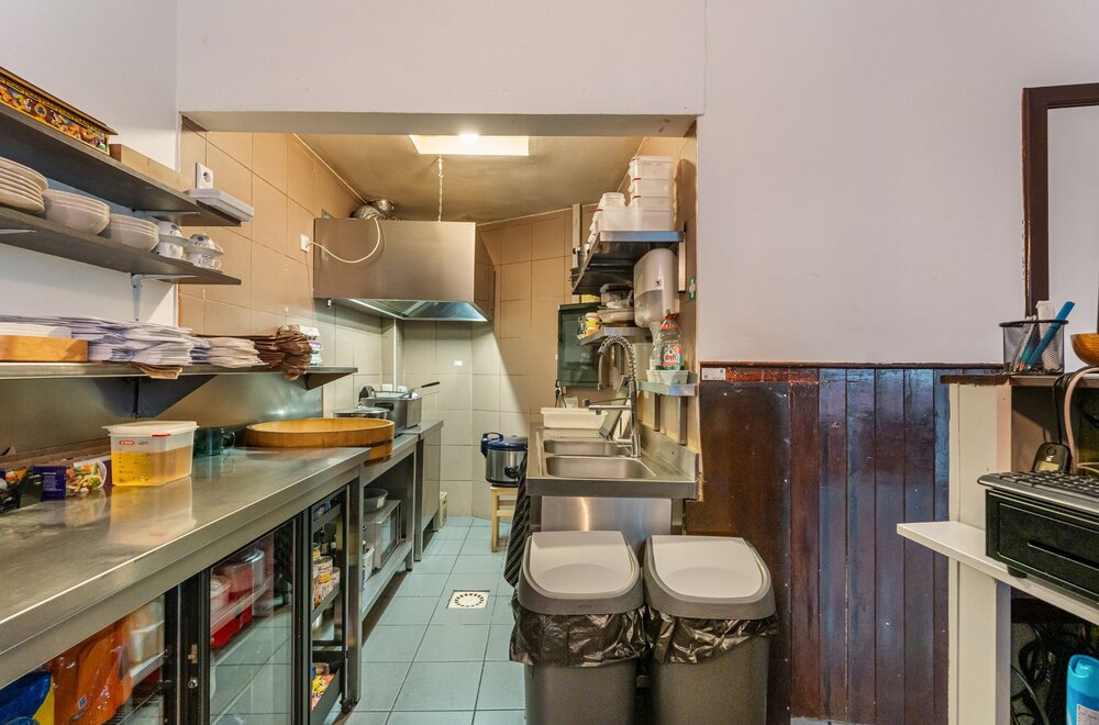mechelsestraat-46-breed-opbrengstpand-met-winkel-en-2-appartementen-006.jpg