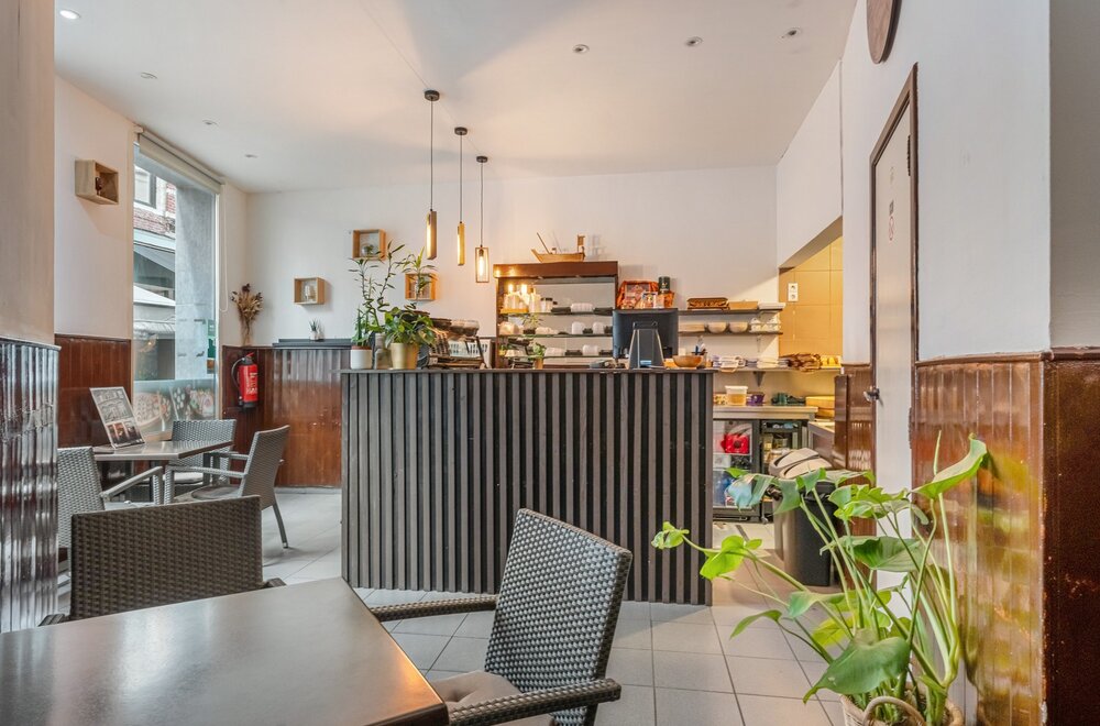 mechelsestraat-46-breed-opbrengstpand-met-winkel-en-2-appartementen-004.jpg