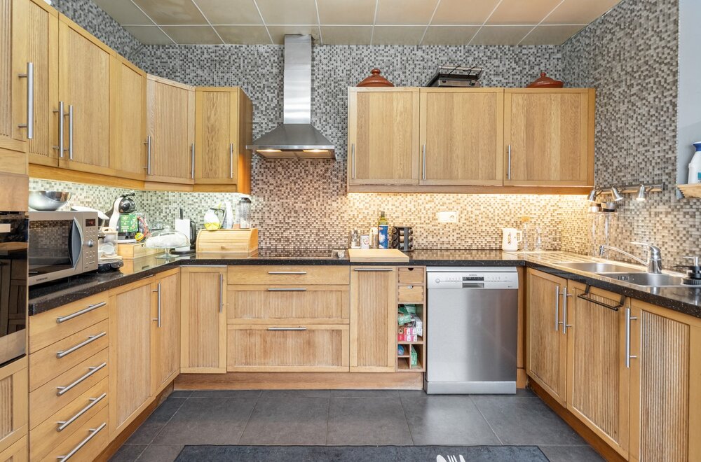 instapklare-half-open-woning-met-garage-en-zw-gerichte-tuin-op-6-are-90-012.jpg