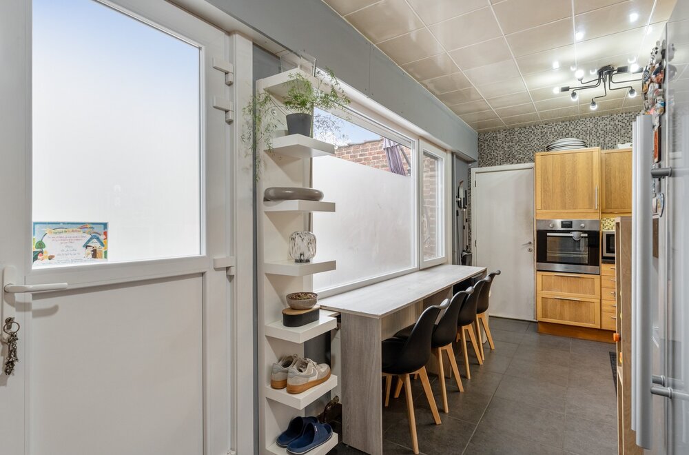 instapklare-half-open-woning-met-garage-en-zw-gerichte-tuin-op-6-are-90-013.jpg