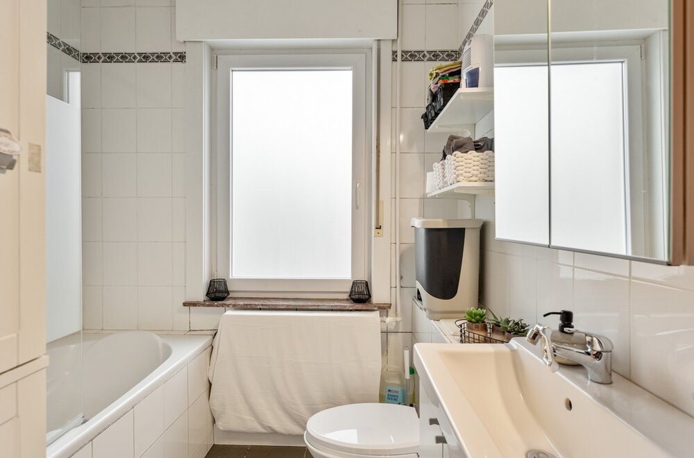 instapklare-half-open-woning-met-garage-en-zw-gerichte-tuin-op-6-are-90-018.jpg