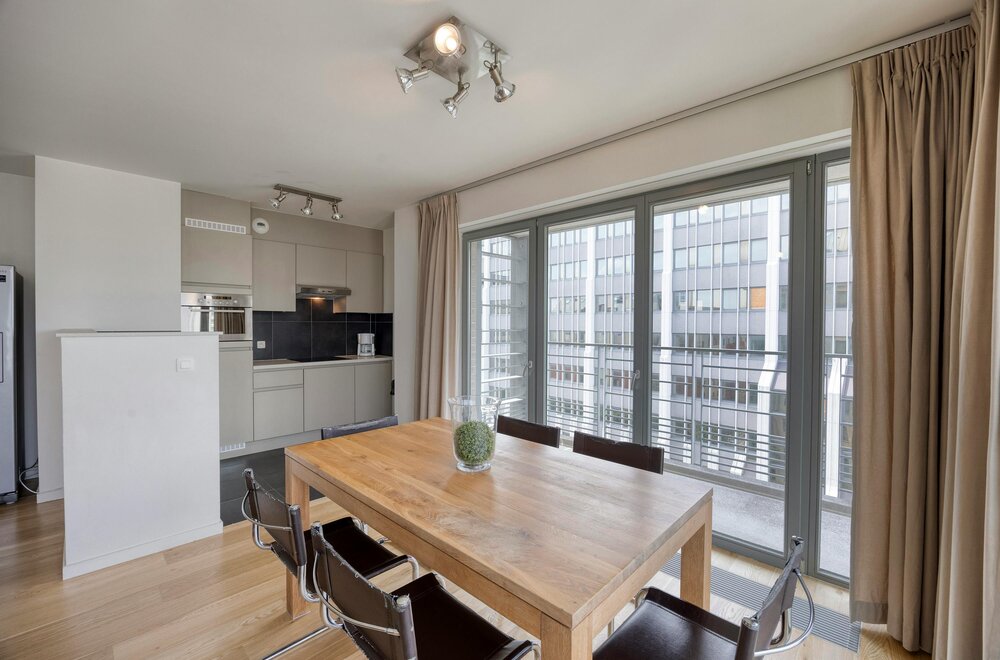 2-kamer-appartement-te-koop-in-evere-aan-de-navo003.jpg