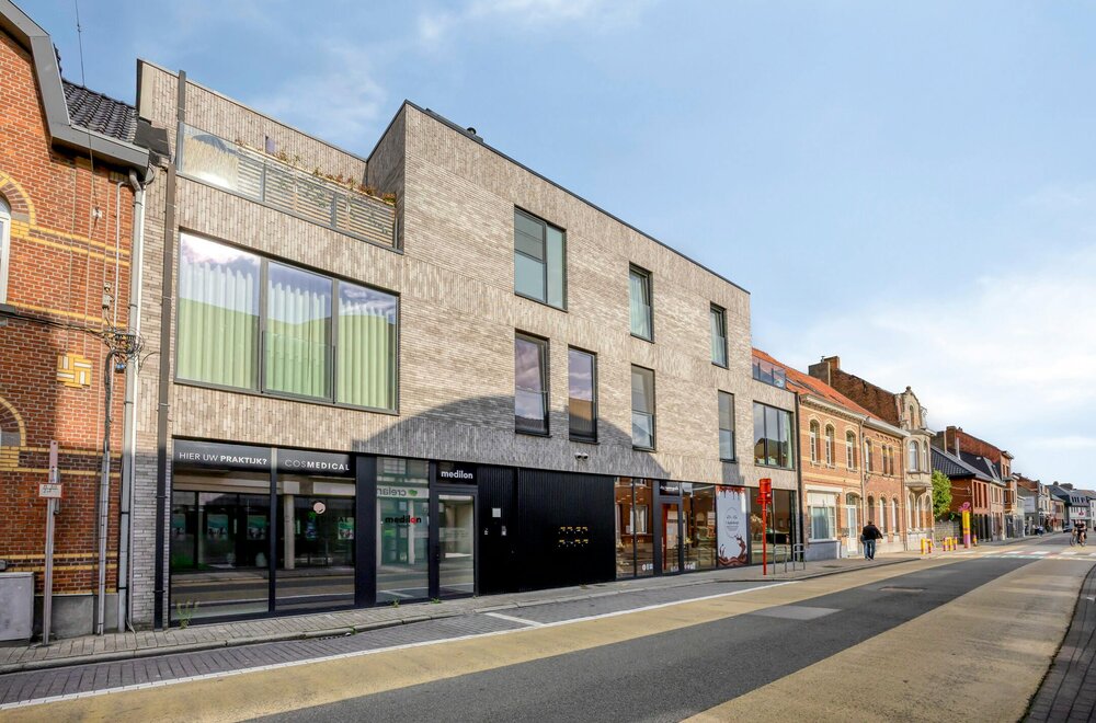 instapklaar-en-energiezuinig-nieuwbouwappartement-met-groot-terras-en-prachtig-uitzicht-in-het-hart-van-londerzeel004.jpg