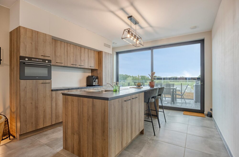 instapklaar-en-energiezuinig-nieuwbouwappartement-met-groot-terras-en-prachtig-uitzicht-in-het-hart-van-londerzeel012.jpg