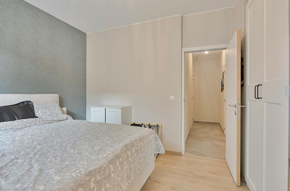 instapklaar-en-energiezuinig-nieuwbouwappartement-met-groot-terras-en-prachtig-uitzicht-in-het-hart-van-londerzeel016.jpg