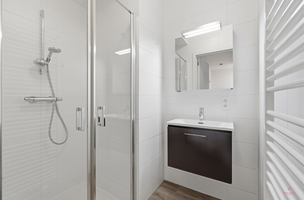 modern-2-slaapkamerappartement-met-autostaanplaats-in-gent011.jpg