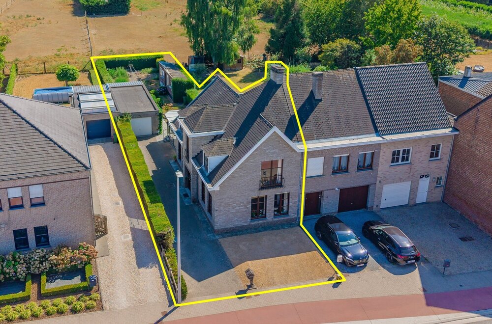 statige-woning-met-3-slks-zuidgerichte-tuin-en-veel-parkeermogelijkheid001.jpg