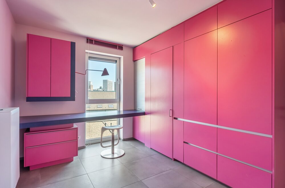 modern-rustig-gelegen-en-bijzonder-ruim-appartement-met-4-slaapkamers-2-badkamers-en-2-terrassen-te-centrum-leuven-021.jpg