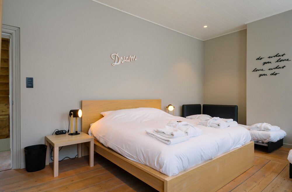 exclusieve-woning-met-zwembad-in-lo-reninge-019.jpg