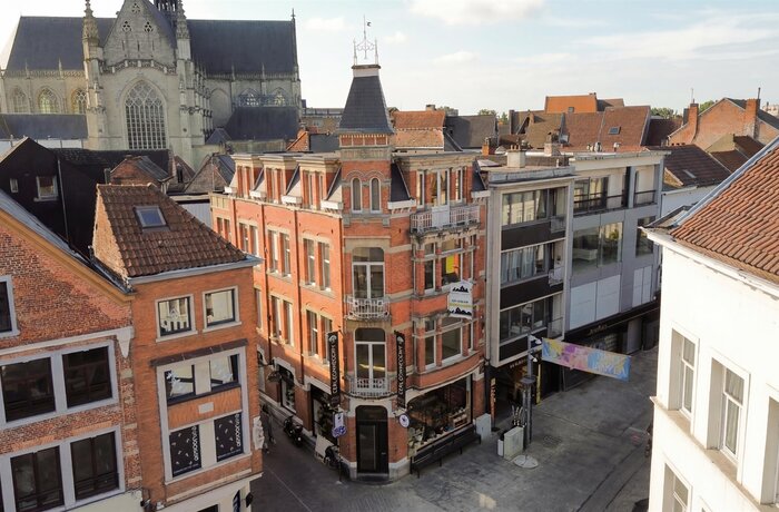 9300 AALST