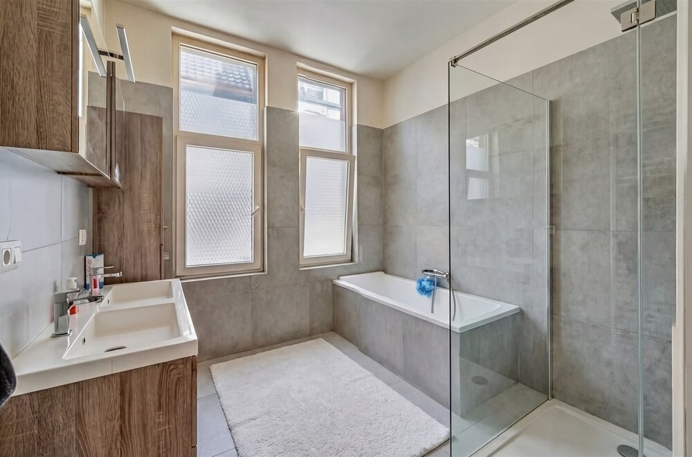 appartement-met-2-slaapkamers-vlakbij-grote-markt-aalst008.jpg