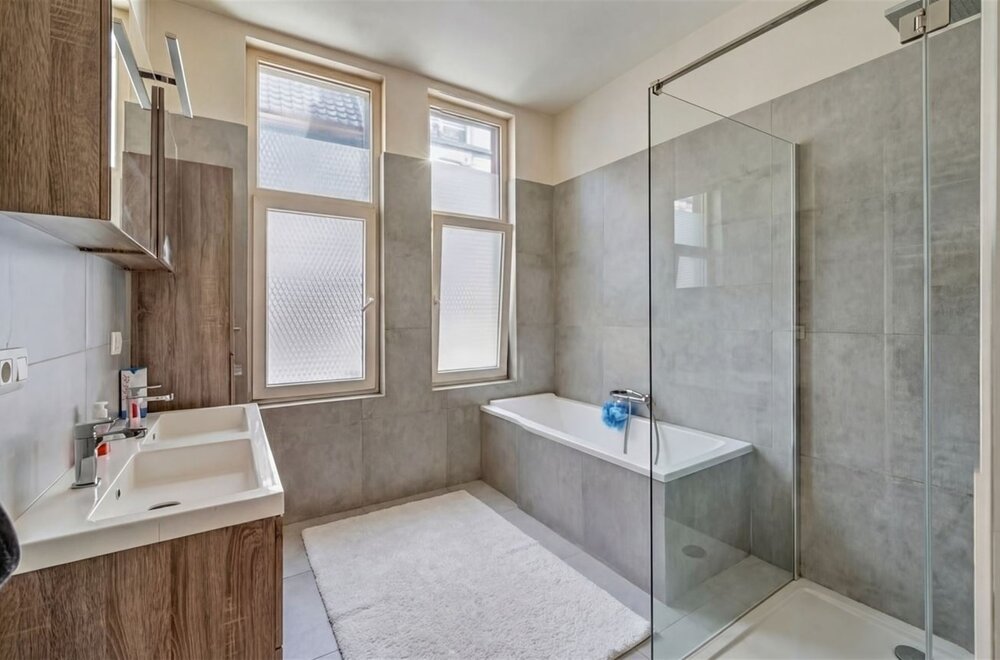 appartement-met-2-slaapkamers-vlakbij-grote-markt-aalst011.jpg