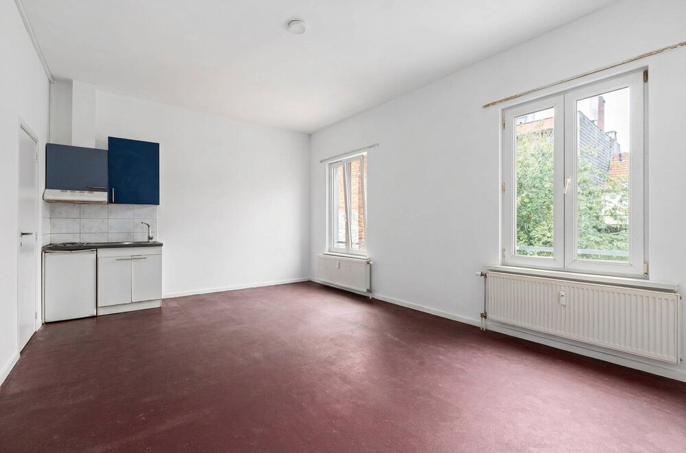 opbrengsteigendom-antwerpen-9-appartementen-en-1-handelzaak010.jpg