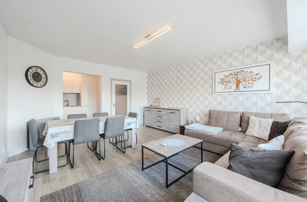 gerenoveerd-2-slaapkamer-appartement-vlakbij-de-zeedijk-002.jpg