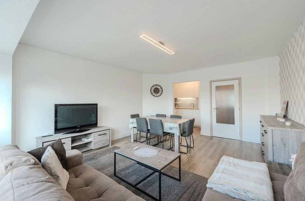 gerenoveerd-2-slaapkamer-appartement-vlakbij-de-zeedijk-007.jpg