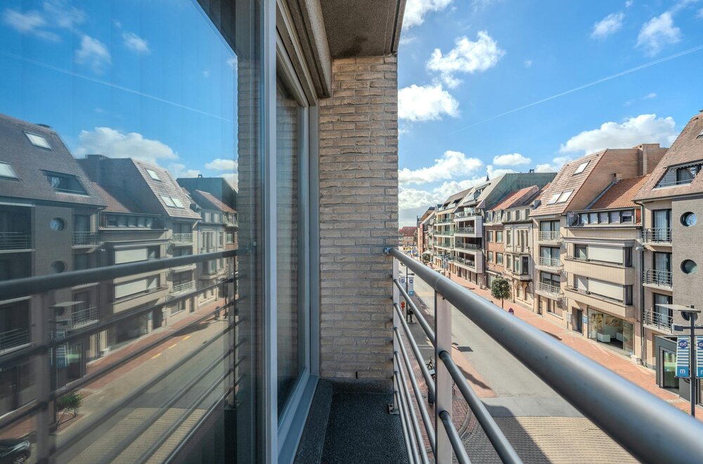 lichtrijk-hoekappartement-met-twee-slaapkamers-in-het-centrum-003.jpg