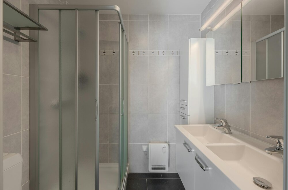 lichtrijk-hoekappartement-met-twee-slaapkamers-in-het-centrum-015.jpg