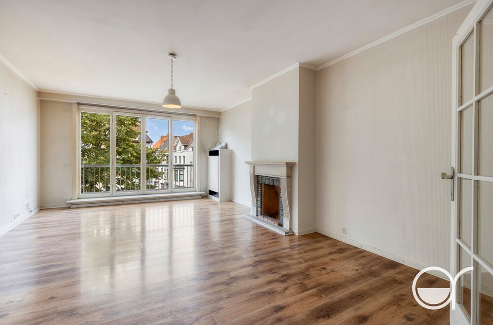 2-slaapkamerappartement-in-nabijheid-van-sint-pieterstation003.jpg