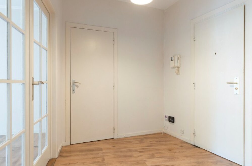 2-slaapkamerappartement-in-nabijheid-van-sint-pieterstation004.jpg