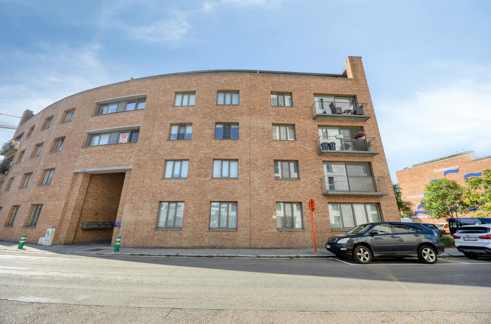 instapklaar-appartement-met-1-slaapkamer-te-koop-in-hasselt001.jpg