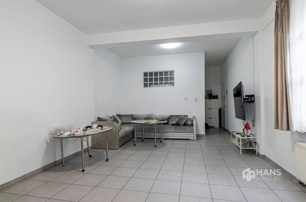 ruim-appartement-72-m-met-1-slaapkamer-in-antwerpen-2060-003.jpg