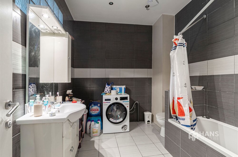 ruim-appartement-72-m-met-1-slaapkamer-in-antwerpen-2060-005.jpg