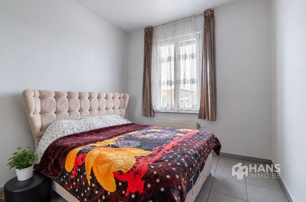 ruim-appartement-72-m-met-1-slaapkamer-in-antwerpen-2060-006.jpg