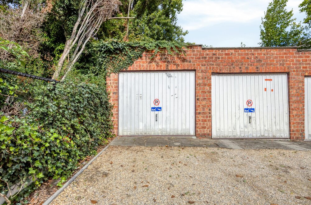 instapklaar-appartement-met-2-kamers-en-garage-in-strombeek014.jpg