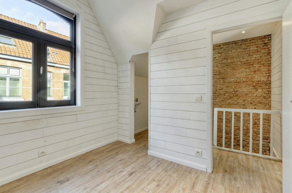instapklaar-huis-te-koop-met-tuin-inclusief-garage-in-brugge011.jpg