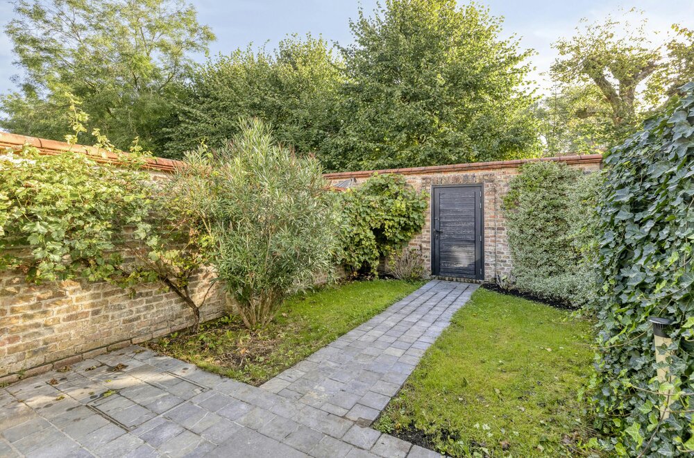 instapklaar-huis-te-koop-met-tuin-inclusief-garage-in-brugge013.jpg