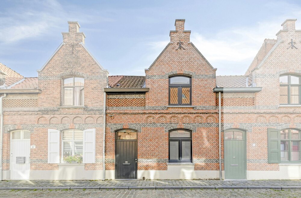 instapklaar-huis-te-koop-met-tuin-inclusief-garage-in-brugge014.jpg