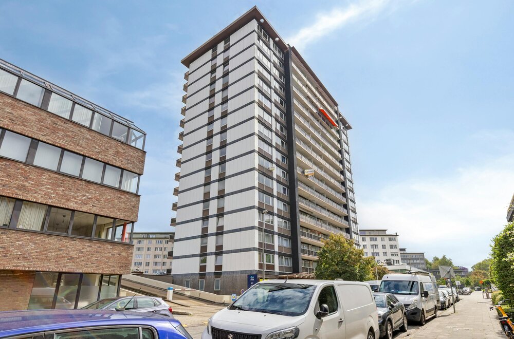 instapklaar-appartement-op-13de-verdieping-te-borgerhout-011.jpg